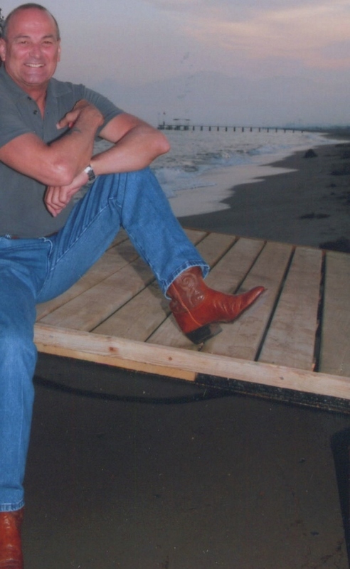 Date this sultry United States man George from Houston US16294