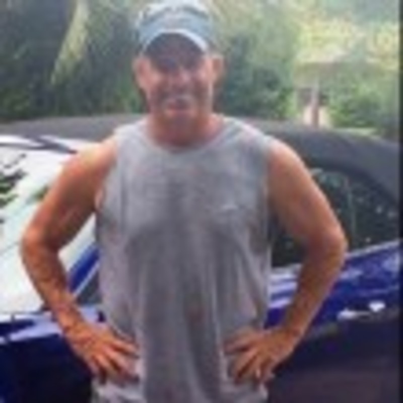 Date this athletic United States man Msm9155 from Oviedo US16347