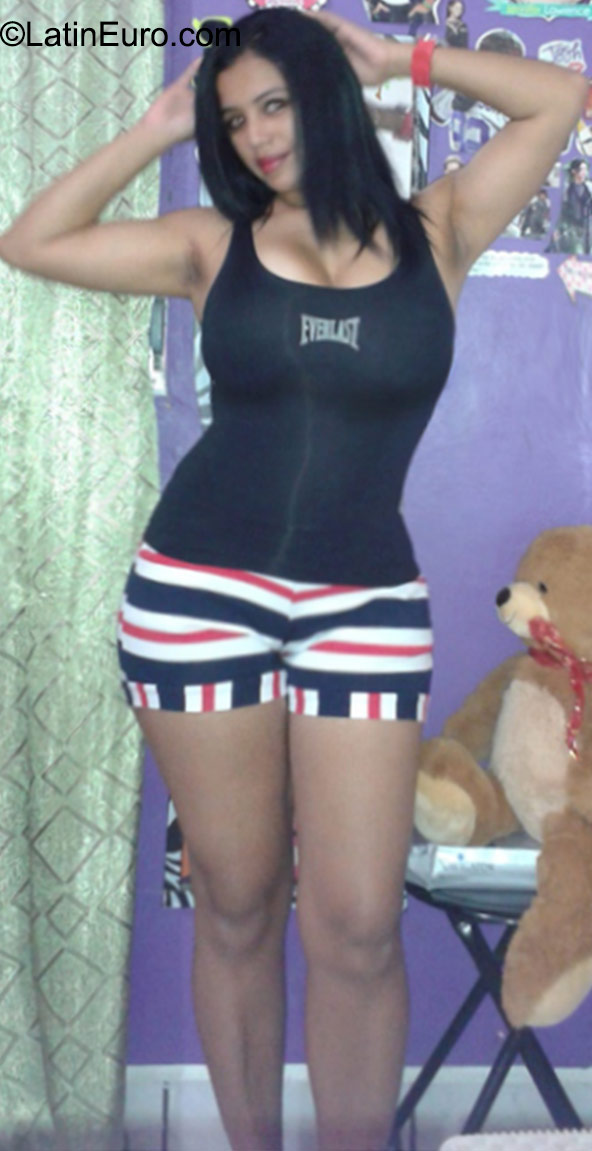 Date this young Honduras girl Nilda from Olanchito HN2571