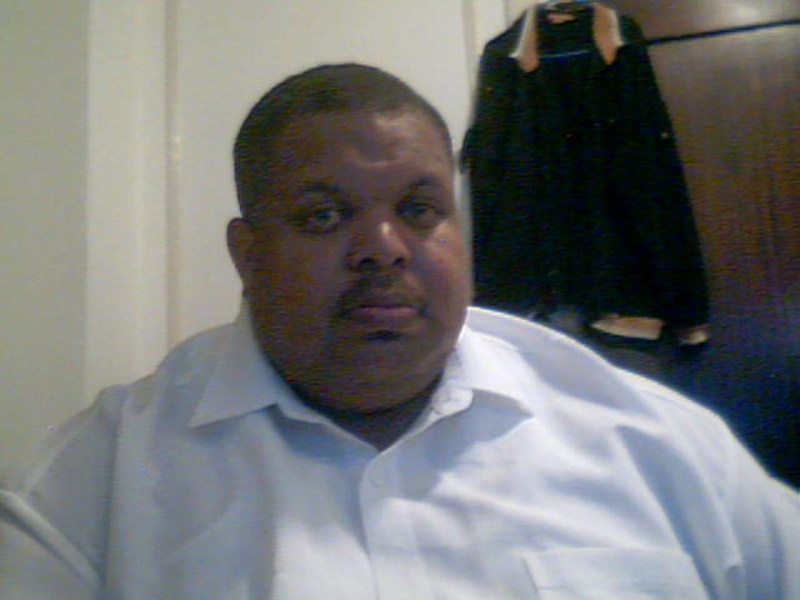 Date this nice looking United States man Big from Los Angeles US16385