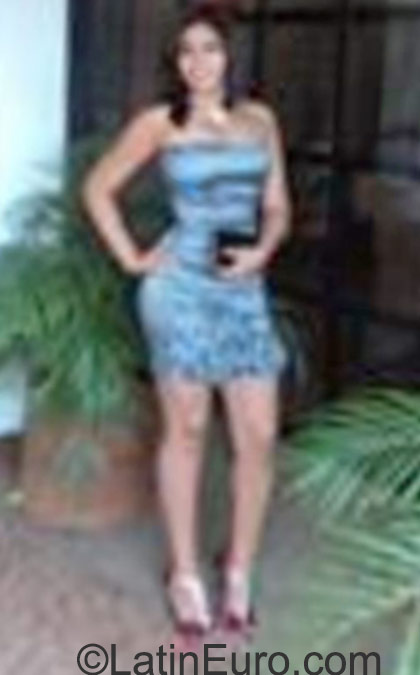 Date this cute Venezuela girl Mari_12 from Maracaibo VE617