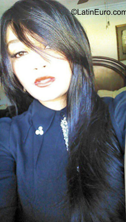 Date this funny Dominican Republic girl Leverit from Santiago DO23173