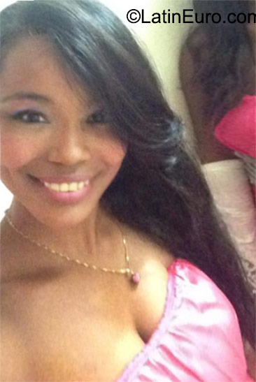 Date this fun Dominican Republic girl Anita from Santo Domingo DO23217
