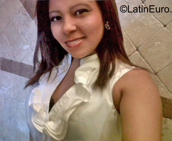 Date this georgeous Honduras girl Maritza from San Pedro Sula HN1736