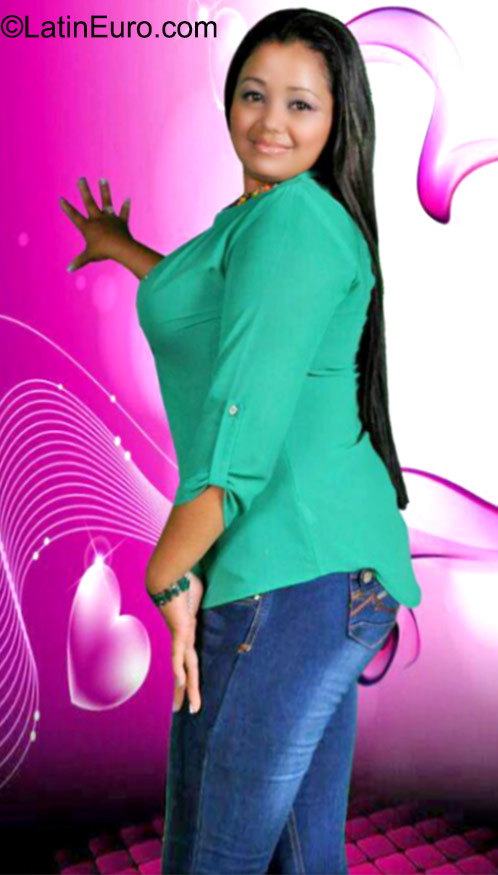 Date this attractive Honduras girl Nataly from El Progreso HN1749