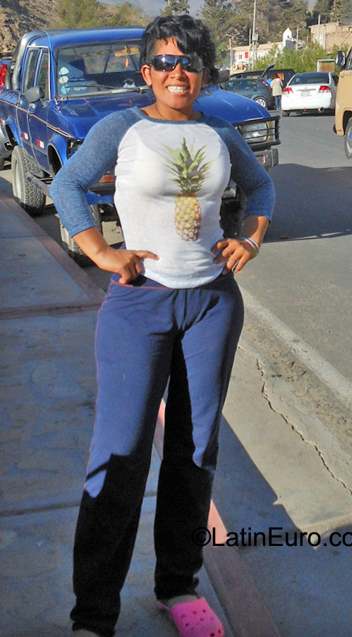 Date this cute Peru girl Maritza from Tacna PE1073