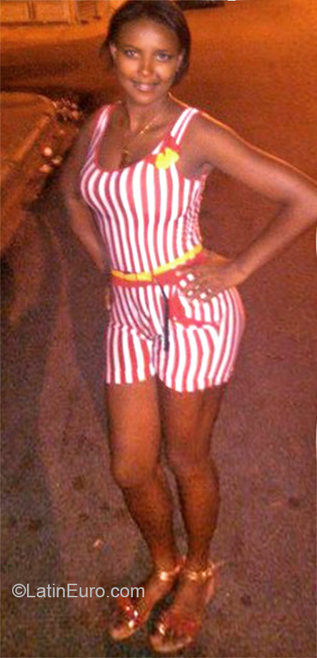 Date this exotic Dominican Republic girl Yocasta from Santo Domingo DO23824