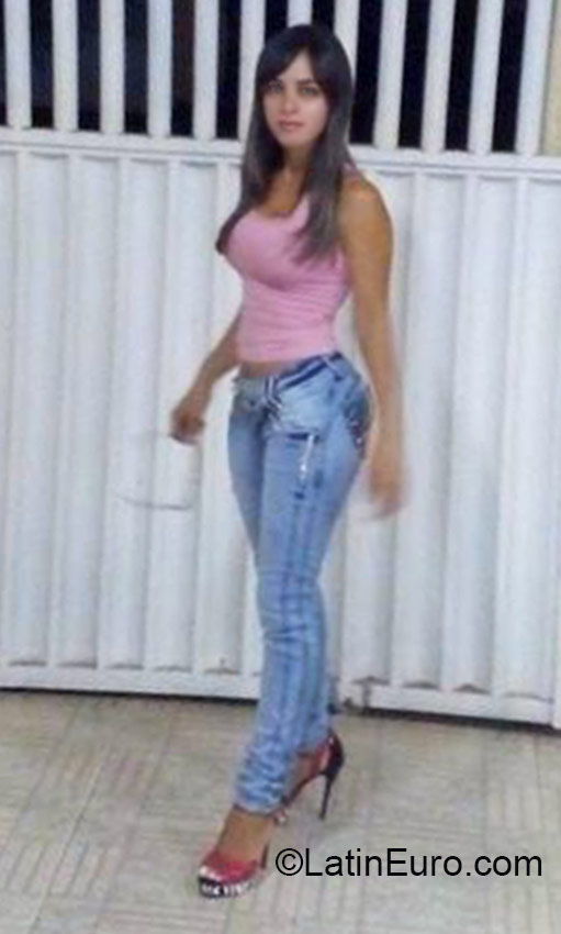 Date this fun Brazil girl Micarlia from Ocidental BR9502