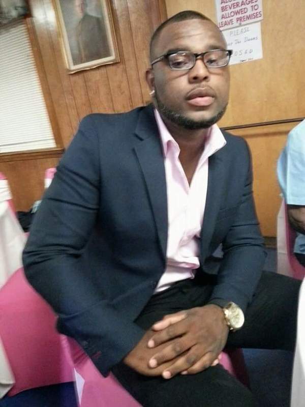 Date this sultry United States man John from Boston US16675