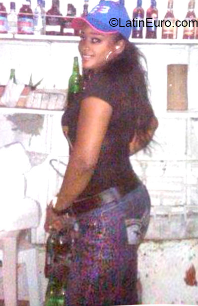 Date this georgeous Dominican Republic girl Floriangel from Santo Domingo DO23851