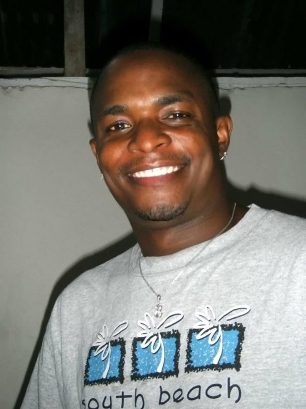 Date this pretty Dominican Republic man Israel Arrendel from La Romana DO24045