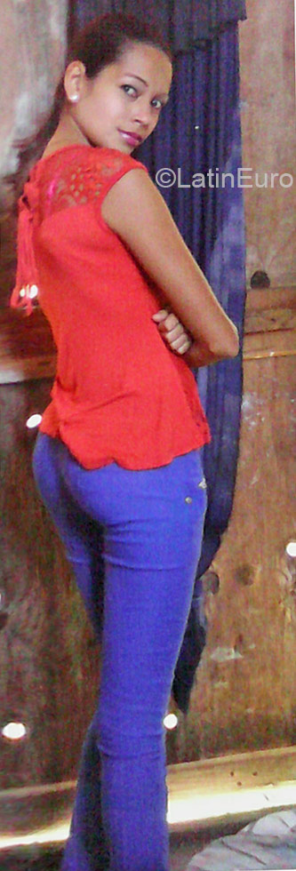 Date this sensual Honduras girl Jackie from Puerto Cortes HN1849