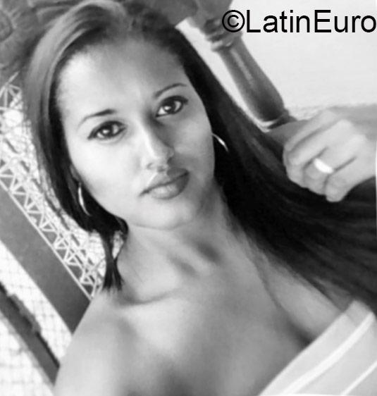 Date this attractive Honduras girl Liza from Juticalpa HN1921