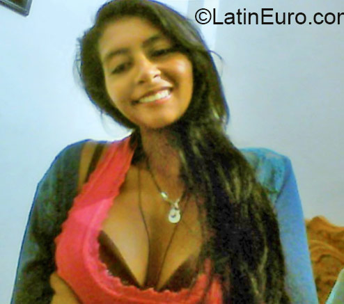 Date this foxy Colombia girl Liseth from Popayan CO18511