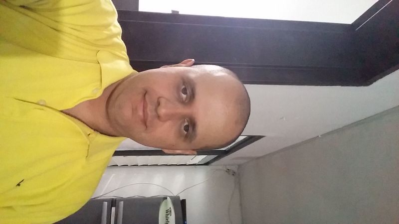Date this georgeous Colombia man Ruben Duque from Medell&iacute;n CO18607
