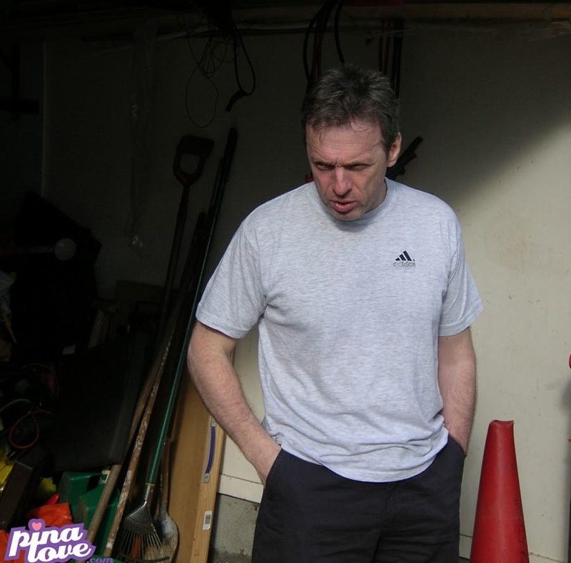 Date this georgeous United Kingdom man Paulwkr1 from Surry GB863