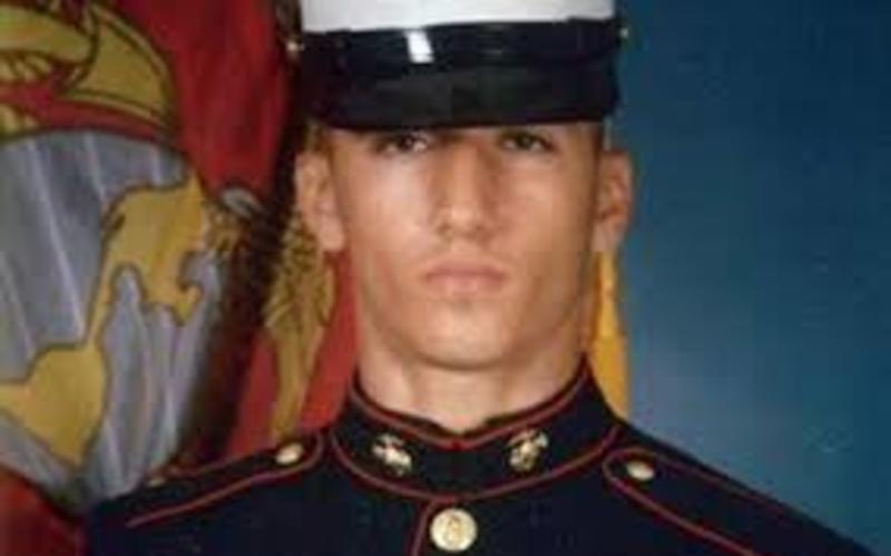 Date this athletic United States man GOLDENLORD from Long Beach US17133