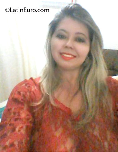 Date this gorgeous Brazil girl Shirlei from Sinop BR9627