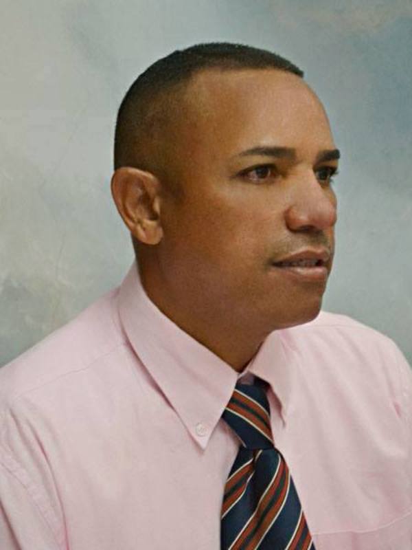 Date this nice looking Dominican Republic man EDUARD from Santo Domingo DO25402
