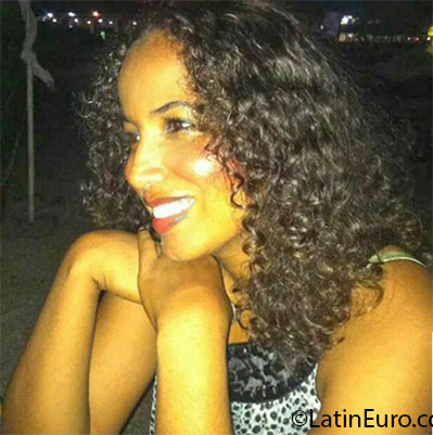 Date this young Dominican Republic girl Flor from El seybo DO25677