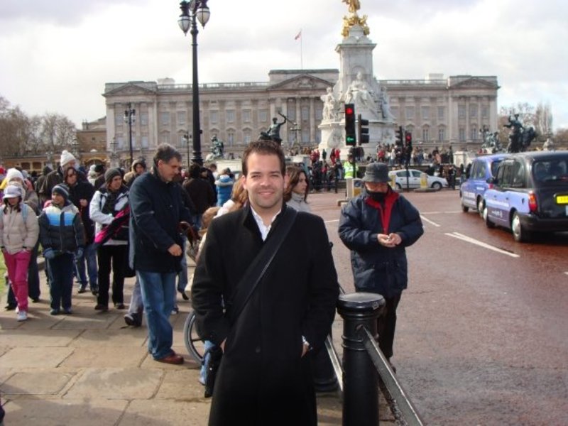 Date this attractive Malaysia man Albert from Bolton MY65