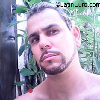 Date this good-looking Brazil man Dominador from Rio De Janeiro BR9751