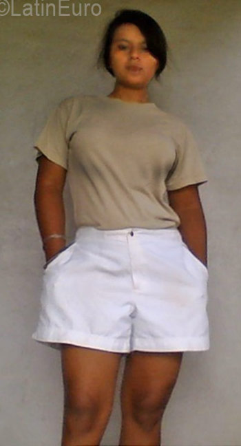 Date this funny Honduras girl Lilian from Comayagua HN2261