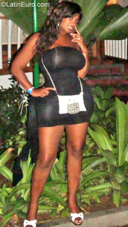 Date this passionate Colombia girl Linda from Cali CO31585