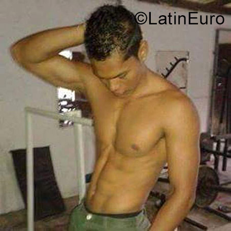 Date this exotic Colombia man Adi viloria from Bogota CO21009