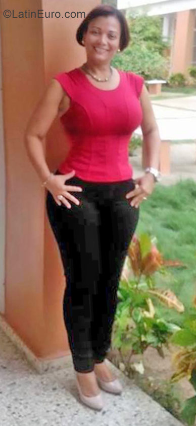 Date this beautiful Dominican Republic girl Miriam from Barahona DO28502