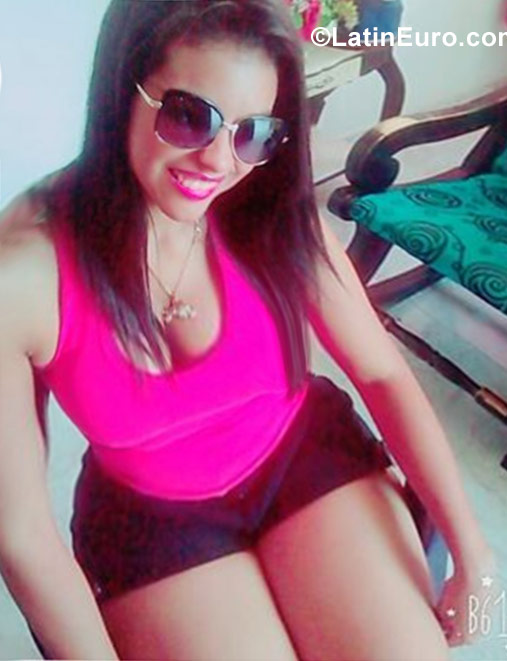 Date this voluptuous Colombia girl Stefany patricia from Cartagena CO21737