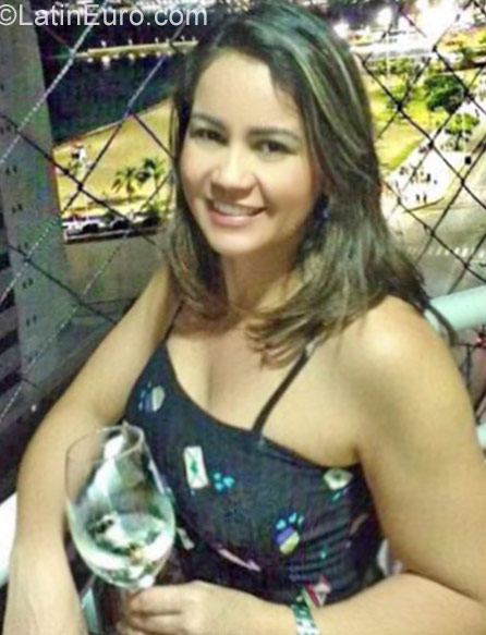 Date this delightful Brazil girl Lucvania from Fortaleza BR10086