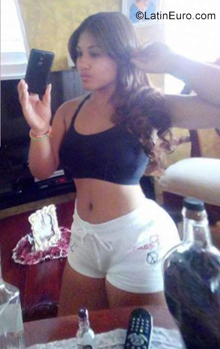 Date this beautiful Dominican Republic girl Parsivana from Puerto Plata DO29237