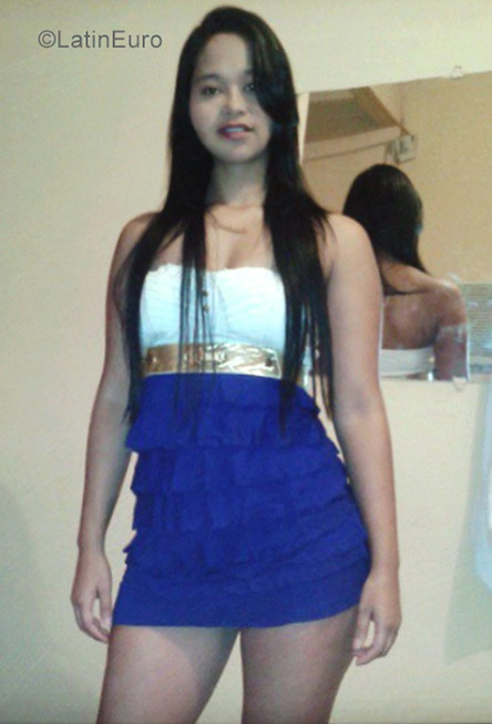 Date this beautiful Colombia girl Carol from Medellin CO21799