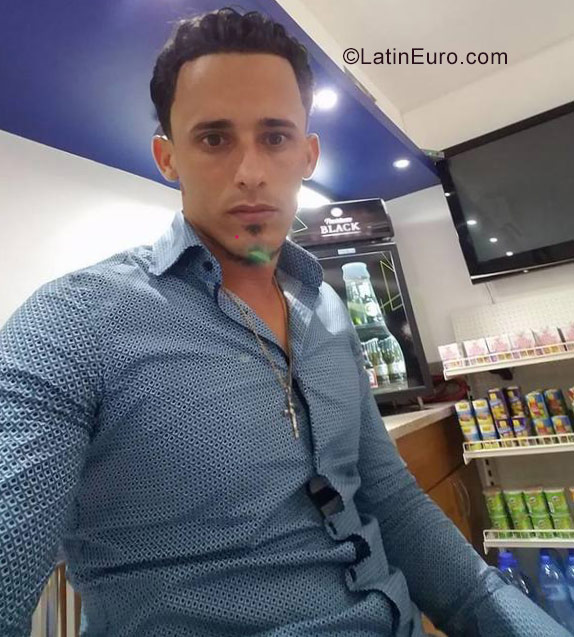 Date this attractive Dominican Republic man Jesus from Moca DO29287