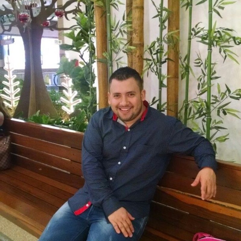 Date this nice looking Colombia man Iker from Villavicencio CO21882