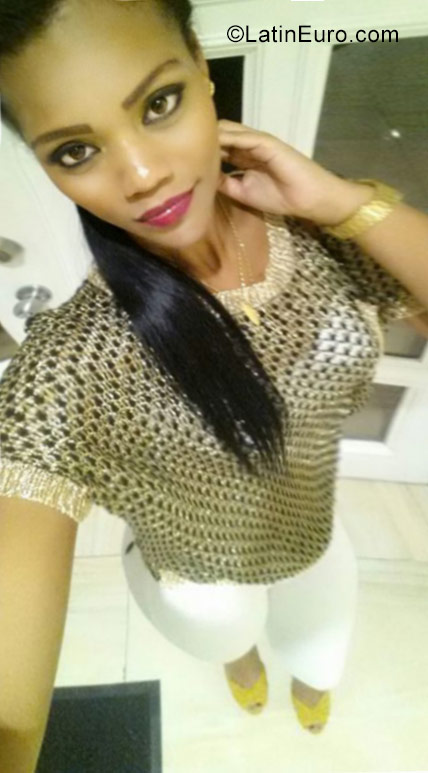 Date this sensual Dominican Republic girl Lissete from Puerto Plata DO29585