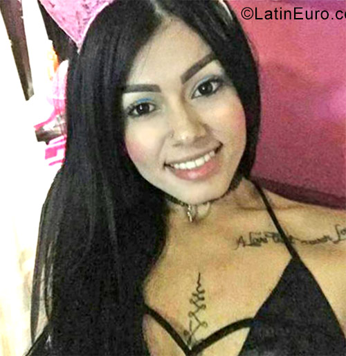 Date this georgeous Colombia girl Paola from Medellin CO22080