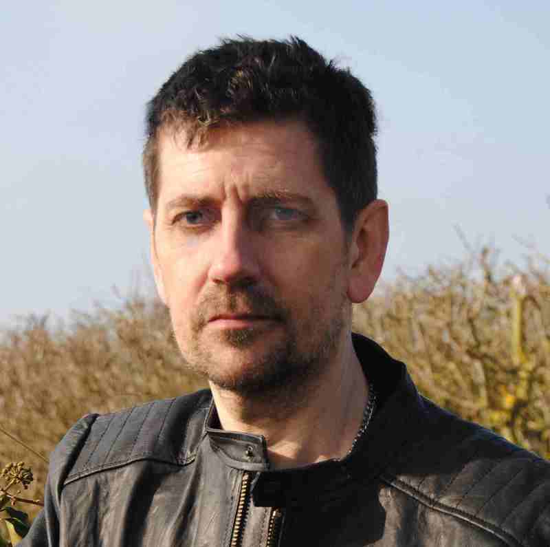 Date this nice looking United Kingdom man Paul from Birmingham GB923