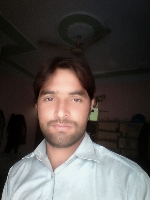 Date this gorgeous Pakistan man Shahzad from Multan PK120