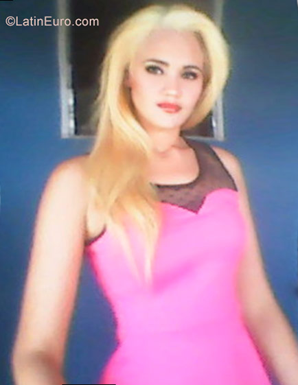 Date this hot Cuba girl Lili from Camaguey CU95