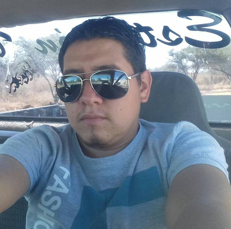 Date this attractive Mexico man CARLOS from Guanajuato MX1514
