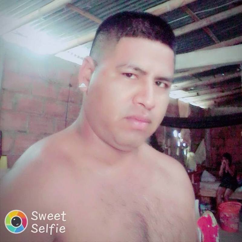 Date this beautiful Peru man Christhian from Guayaquil PE1123