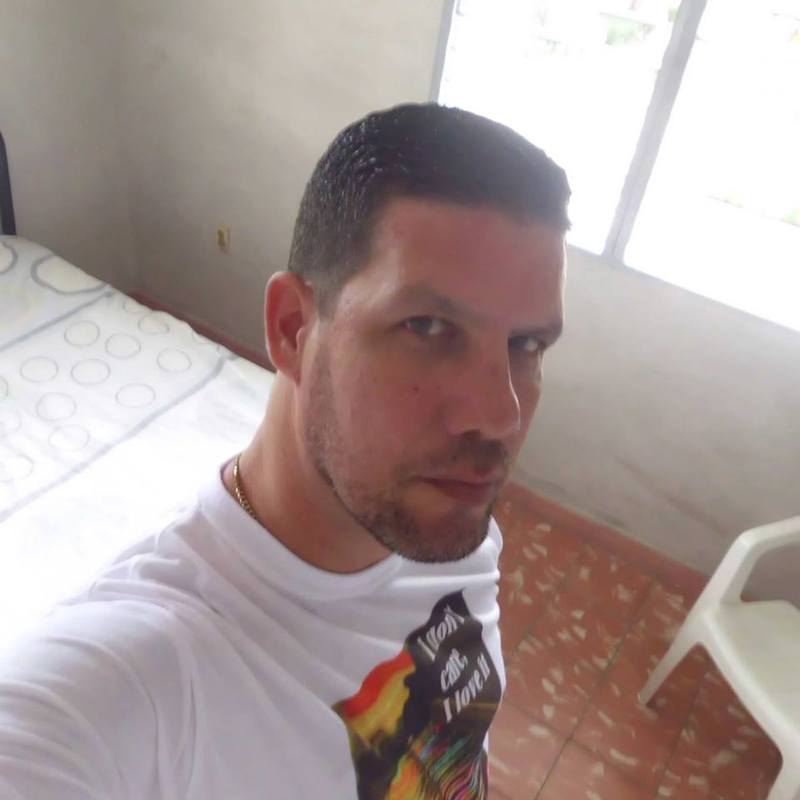 Date this lovely Cuba man Jorge Javier Le from Bayamo CU105