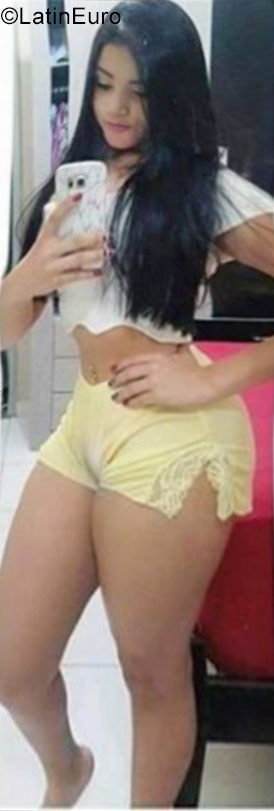 Date this beautiful Brazil girl Talita from Recife BR10270