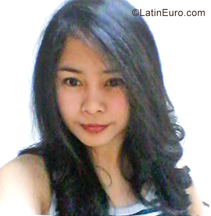 Date this gorgeous Philippines girl Robelyn from Caba PH982
