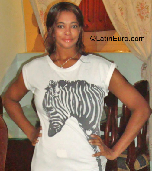 Date this georgeous Colombia girl Mura from Cali CO22390