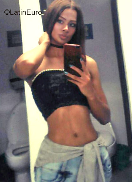 Date this tall Colombia girl Ariana from Pereira CO22576