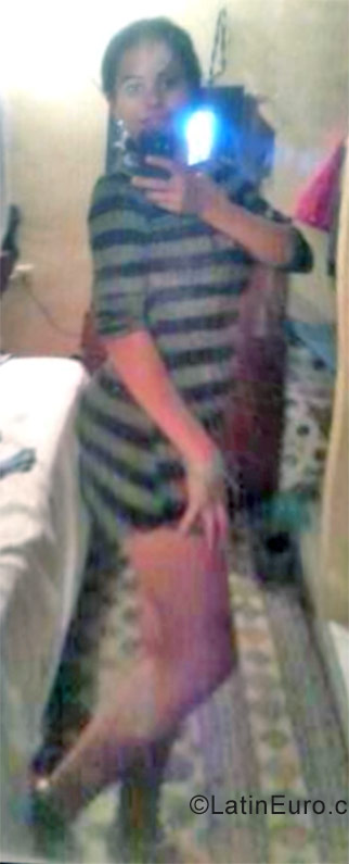 Date this georgeous Venezuela girl Ximena Maria from Valencia VE1038