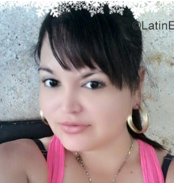 Date this lovely Colombia girl Yurabeth from Bucaramanga CO22819